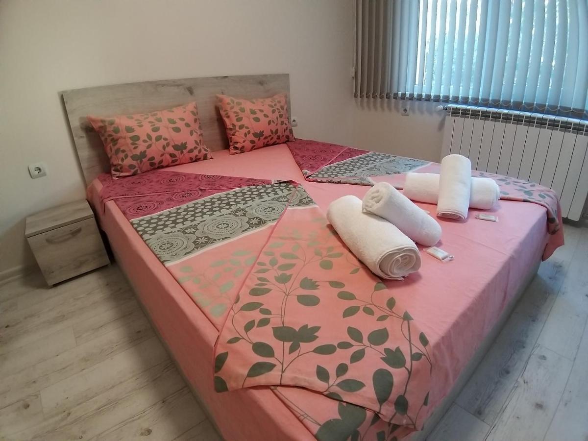Апартамент Трапезица Скай Veliko Tarnovo Buitenkant foto